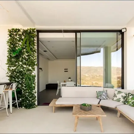 Luxury In Frigiliana - Maui Villa Málaga